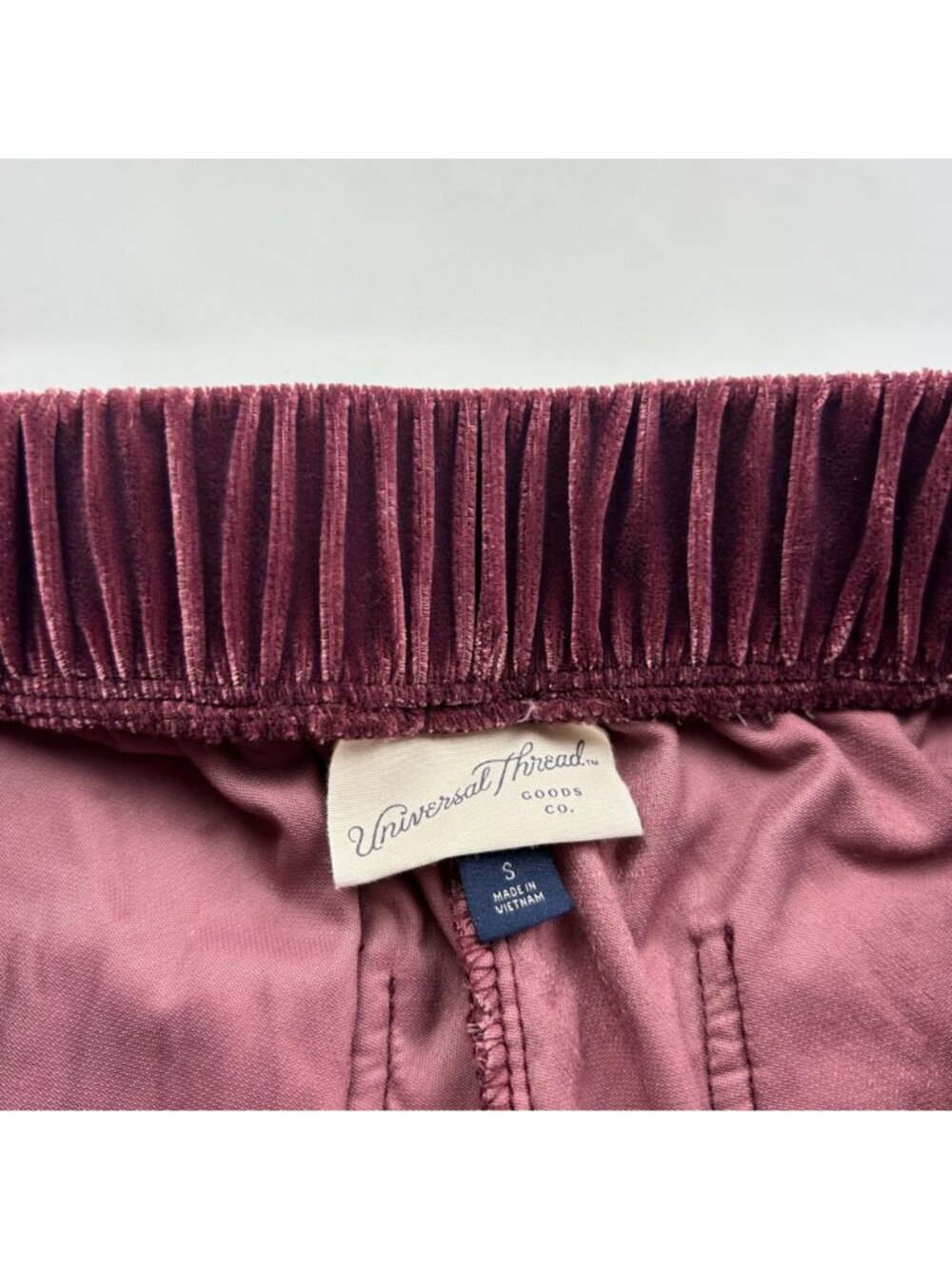 Universal Thread Rosy Plum Stretch Velour Wide Leg Cargo Pant S - Picture 4 of 7
